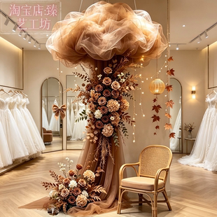 秋冬季女装店橱窗云朵纱幔美陈花艺装置婚礼迎宾布景装饰道具摆件