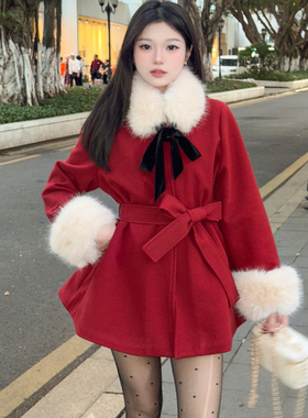 BULE蓝色星球2026新春红色圣诞战袍毛呢外套女毛毛领呢子中长外套
