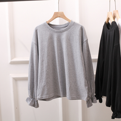 宽松显瘦白色圆领叠穿长袖日系