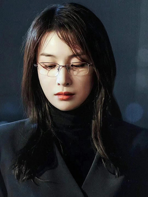 女款简约钛合金眼镜框