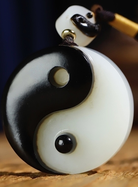 【编号589288】高端精品新疆和田玉黑皮料八卦吊坠挂件男女士保真