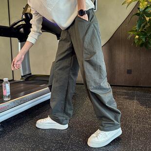 高级感弯刀裤男款军绿色宽松工装裤子韩版潮流2024秋冬新款休闲裤