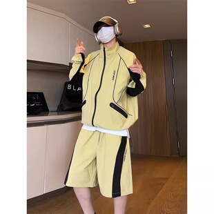 浅黄色休闲运动套装男夏季防紫外线轻薄透气速干上衣五分裤两件套