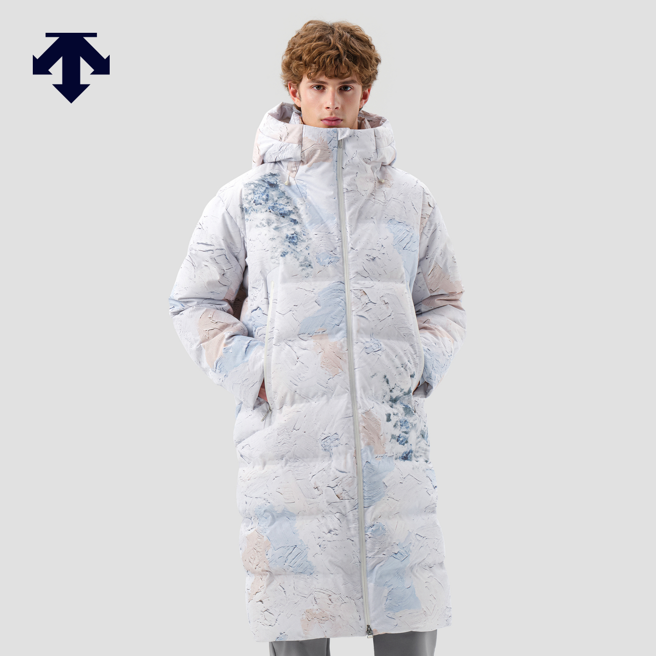 DESCENTE x Daniel Arsham艺术家联名系列男女同款长款羽绒服新品