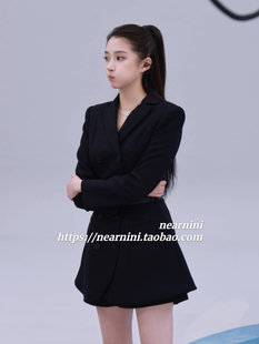 Nearnini 2026早春新款关晓彤同款黑色通勤修身双排扣西装连衣裙