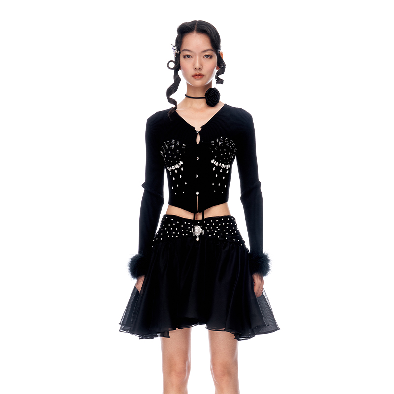 lefame拉飞姆华丽钉钻羽毛镂空设计修身针织上衣