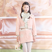 复古甜美玫瑰刺绣撞色pu皮外套上衣 时尚 lefame拉飞姆2026春季 新款