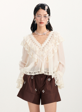 lefame拉飞姆2026春季新款时尚洛可可刺绣荷叶饰边V领长袖上衣