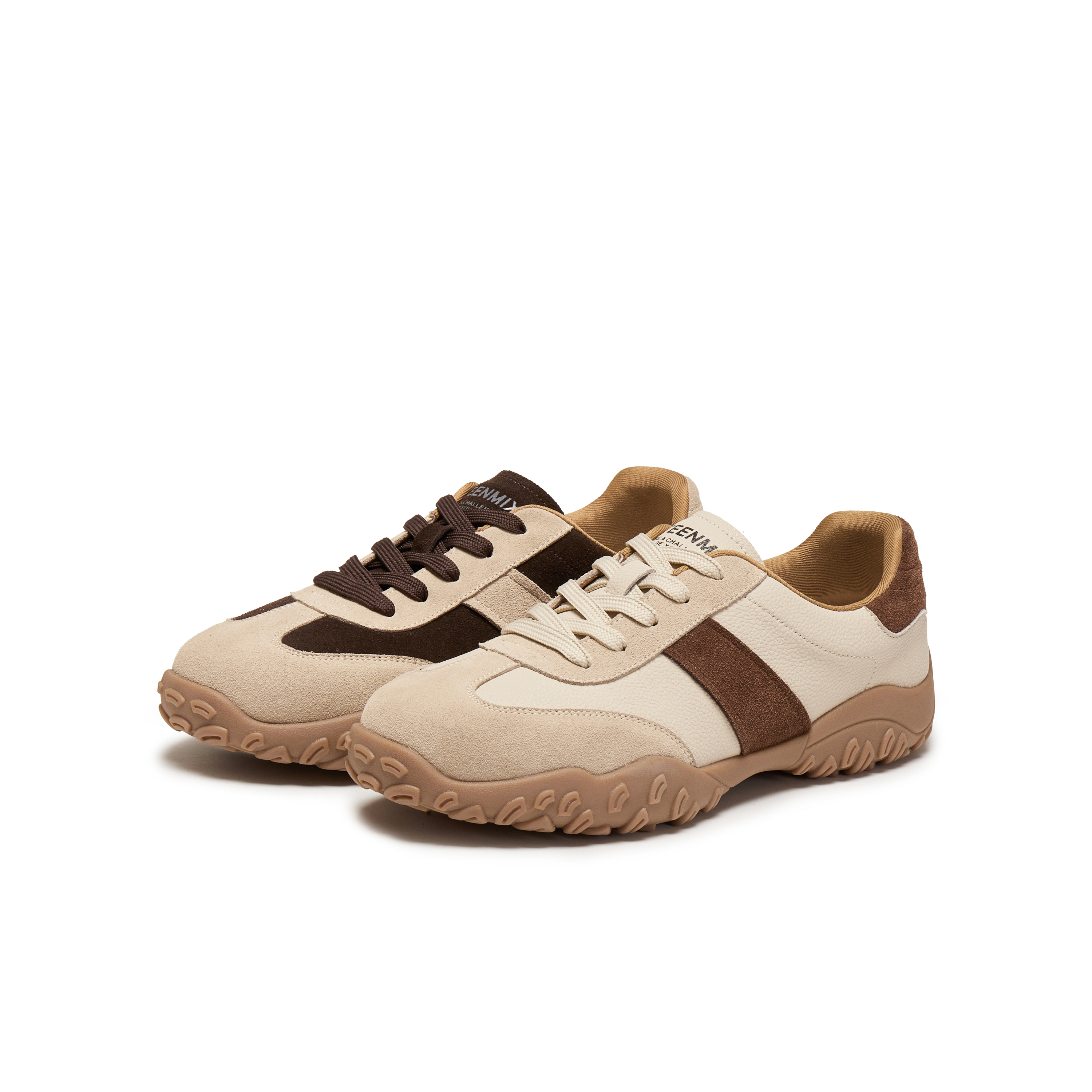 天美意2025冬新款休闲复古系带百搭拼色运动男德训鞋DXX02DM5