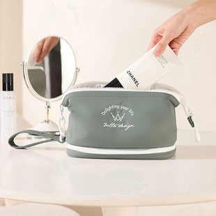 探界者DSIGN文艺大容量双层可干湿分离化妆包手提大开口收纳包