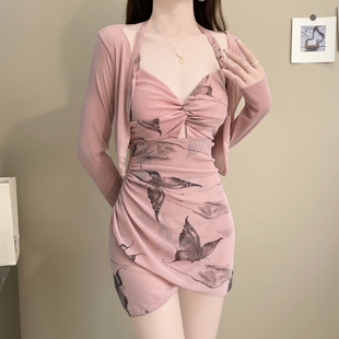 泳衣女2025新款连体裙式长袖罩衫独立三角裤遮肉显瘦高级感三件套