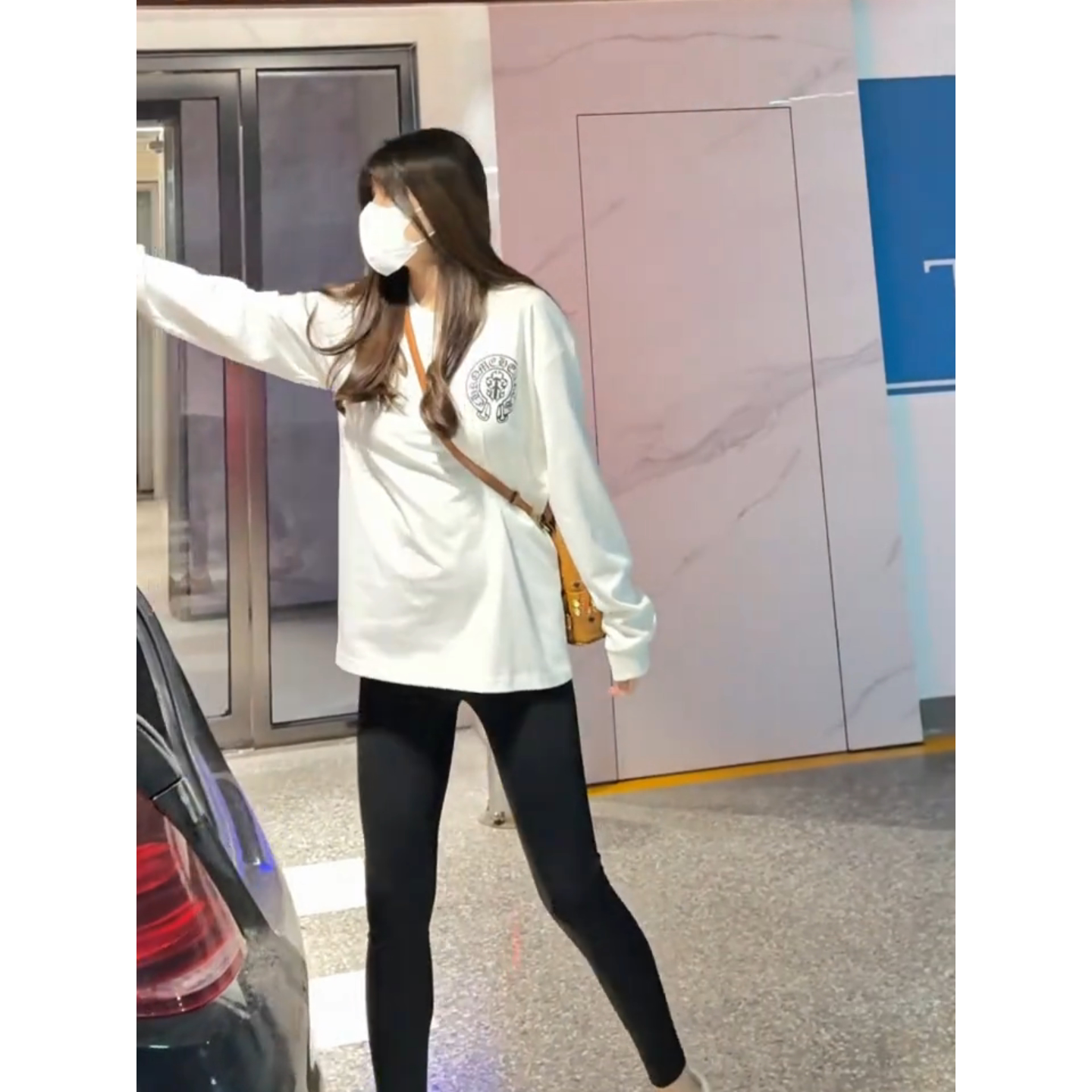 2025新款潮牌梵文字母印花女款