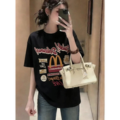 2026夏季 休闲复古潮牌上衣 女圆领M记字母印花T恤中长款 新款 短袖