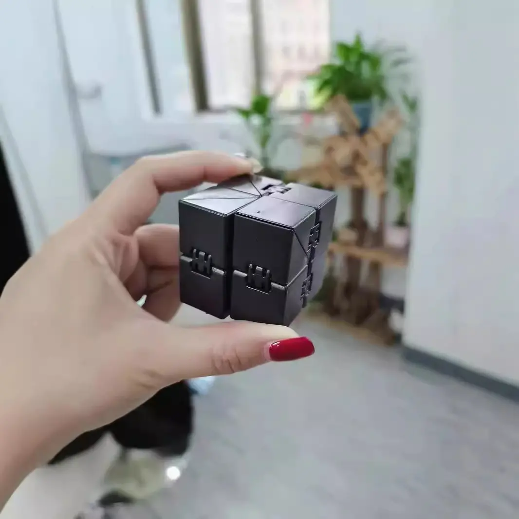 德国infnity cube无限魔方减压神器铝合金方块口袋手指解压玩具