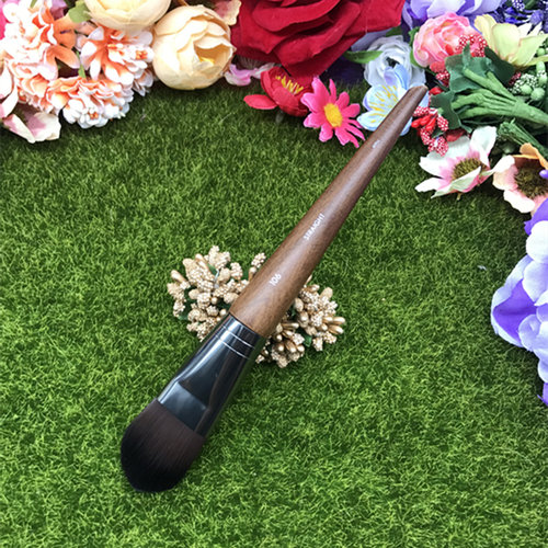 舌型隔离粉底液刷包邮