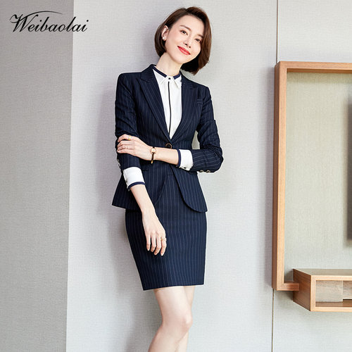 条纹时尚西服商务正装