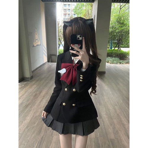 收腰西装外套百褶短裙两件套