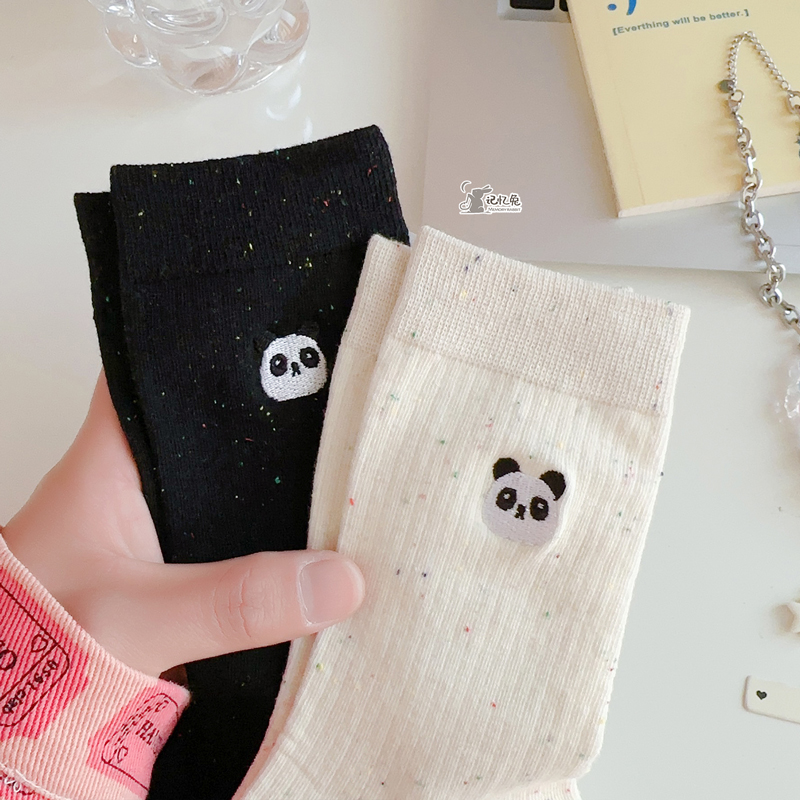 透气吸汗刺绣熊猫中筒袜女