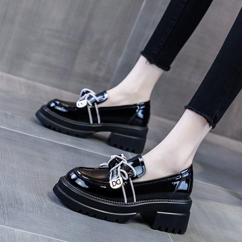 潮牌英伦风小皮鞋女厚底增高春季单鞋新款气质百搭圆头漆皮乐福鞋