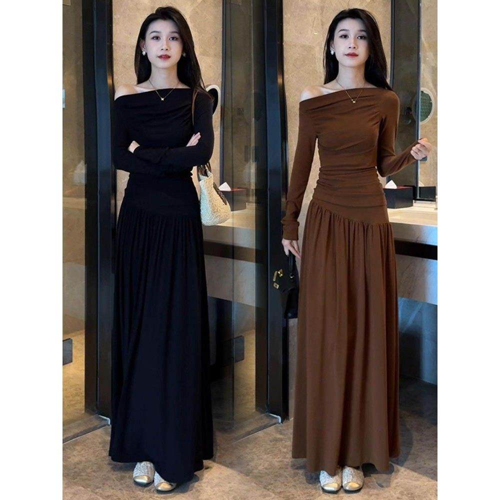 香港代购时尚套装裙女秋季新款显瘦露肩长袖T恤半身裙减龄两件套