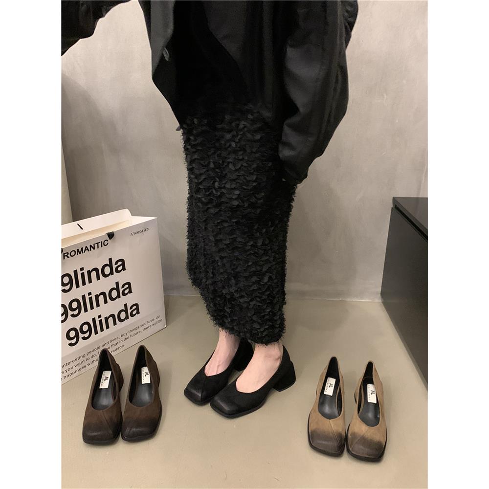 香港2025夏季新款粗跟乐福鞋覆古风玛丽珍小皮鞋方宽头高跟单鞋女