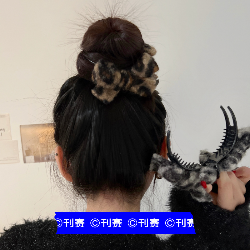 复古双面豹纹蝴蝶结丸子头抓夹女秋冬发夹子后脑勺高级感毛绒发饰