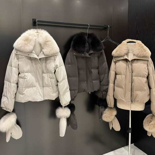 美一MEIYI 90白鹅绒进口狐狸毛可拆卸毛领手套羽绒服保暖外套3色