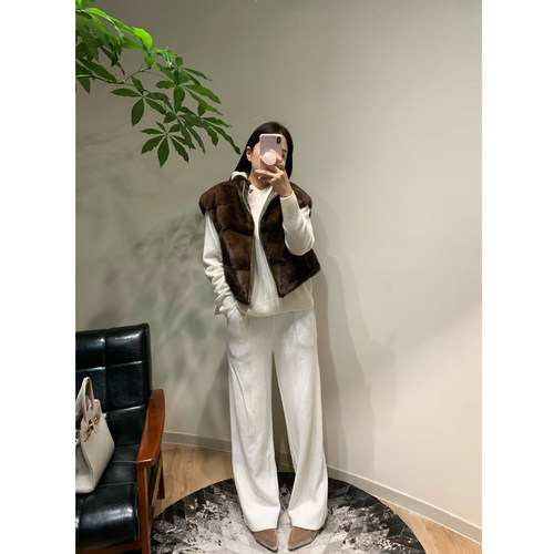 美一MEIYI进口水貂毛双面穿整皮横排貂皮马甲宽松版短款皮草坎肩