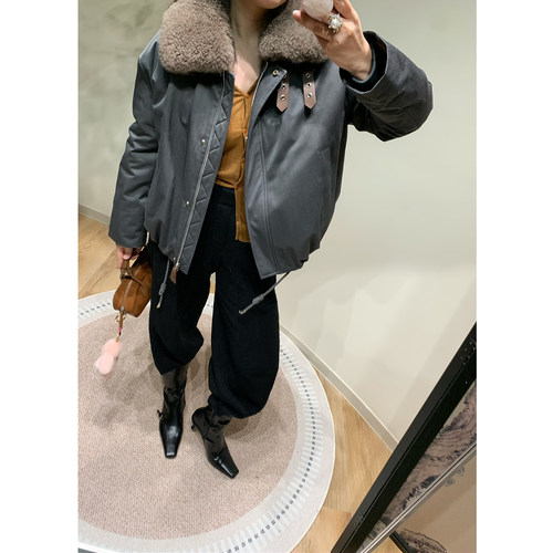 美一MEIYI山羊绒大毛领90白鹅绒外套3色夹克版型抽绳宽松保暖羽绒