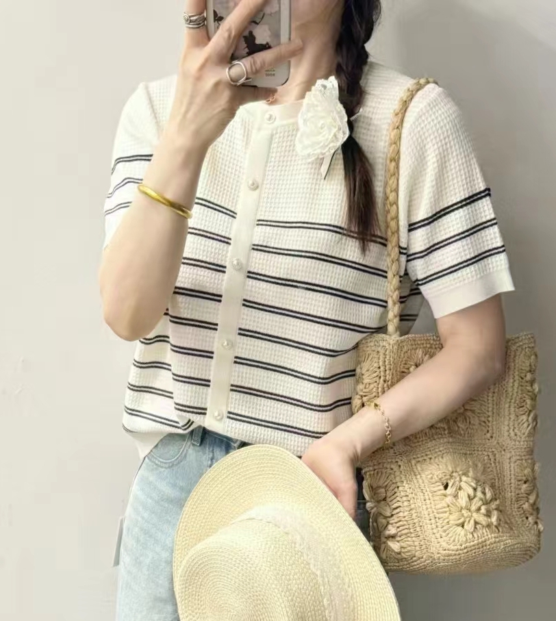 圣仕莲8335 小香风显瘦短袖天丝针织衫女莱赛尔条纹圆领上衣外T恤