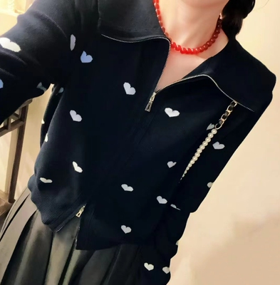 圣仕莲8481 显瘦减龄大翻领绣爱心天丝双拉链针织开衫女毛衣外套