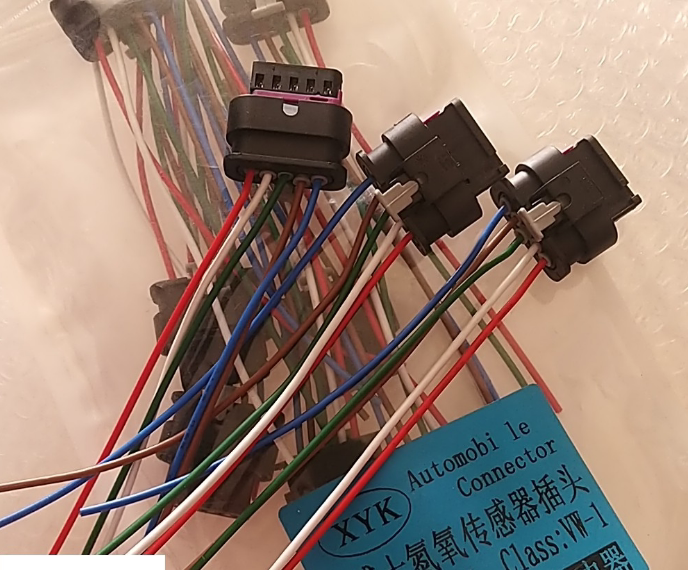 博士淡氧插头重汽汽车传感器插头氮氧传感器图片