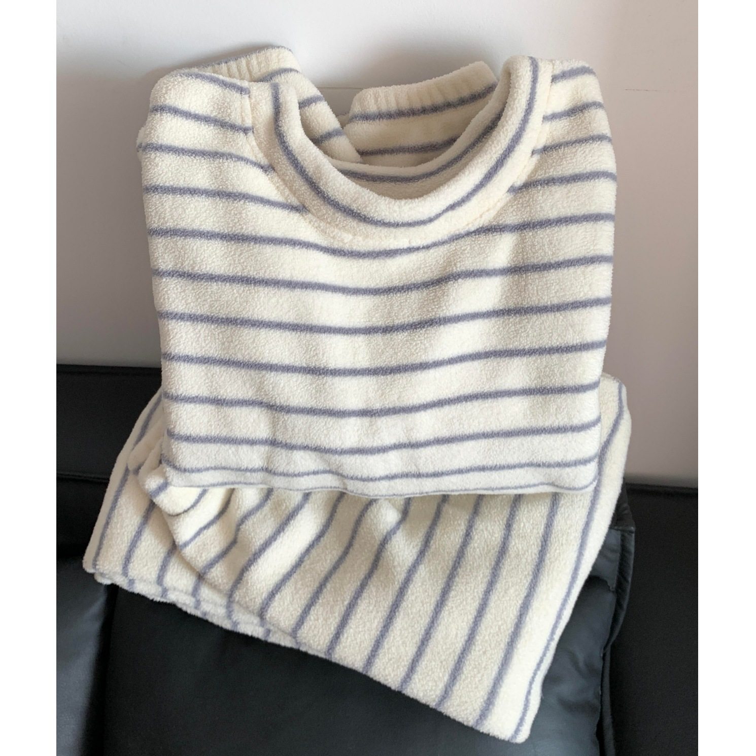 法兰绒条纹简约睡衣女款秋冬季新款韩国风保暖网红家居服圆领套装