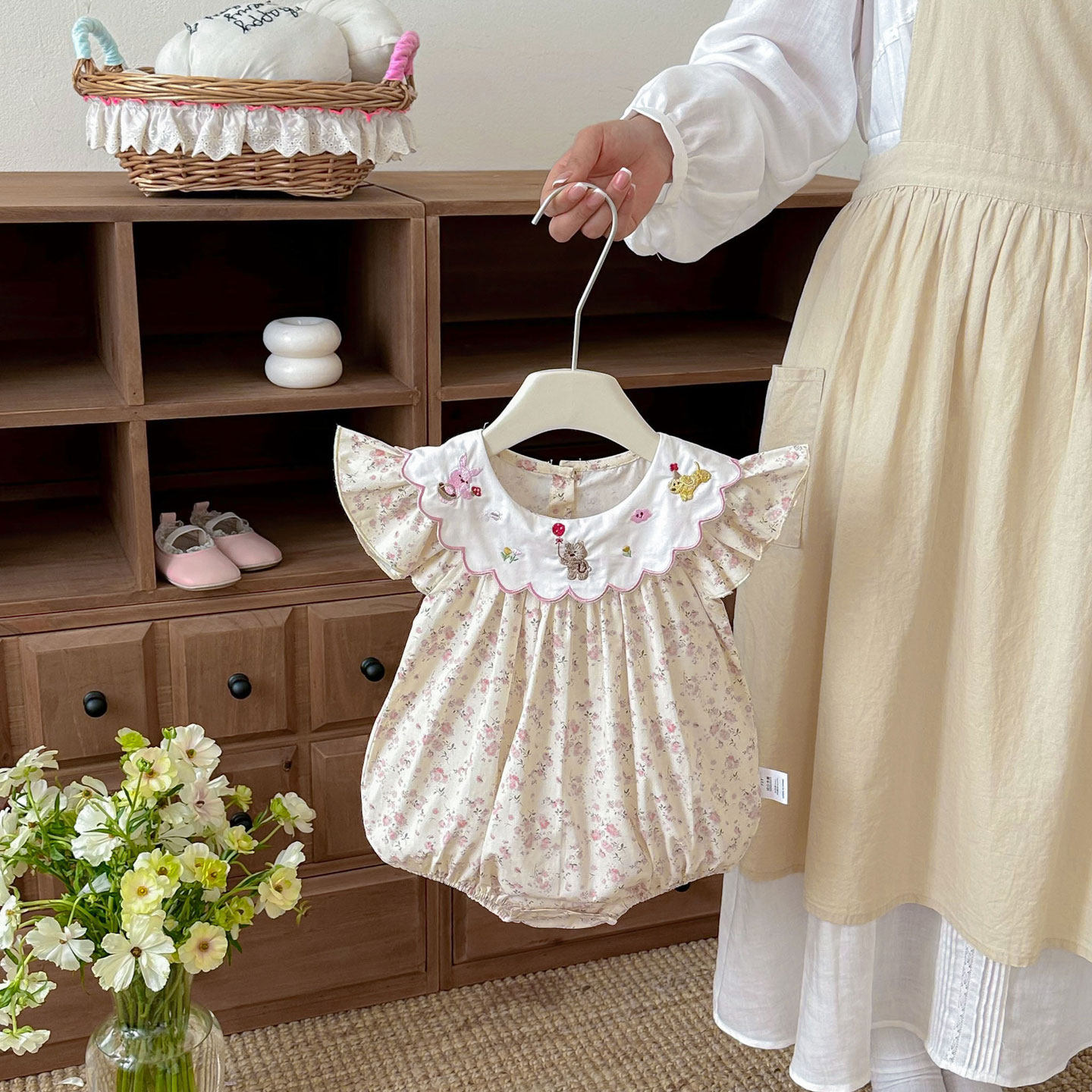 MOGUJ婴童连体衣2026夏季小女孩短袖连身衣碎花娃娃领荷叶边哈衣