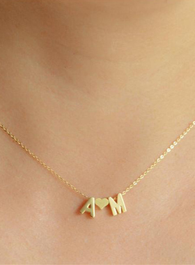 DIY手工订制字母项链男钛钢轻奢小众饰品英文锁骨链女夏 情侣吊坠