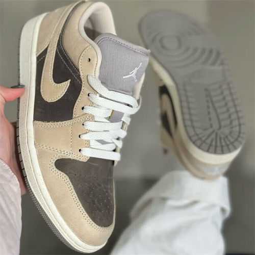 耐克NIKE女鞋AJ1 LOW运动鞋潮流低帮舒适耐磨休闲板鞋 IB7011-001