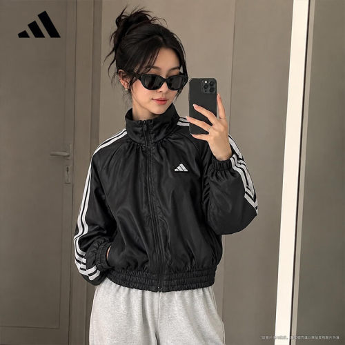 阿迪达斯adidas运动外套女 潮流时尚休闲服宽松舒适夹克 KS0039