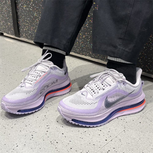 耐克NIKE女新款运动鞋Pegasus Premium舒适耐磨跑步鞋 HQ2593-500