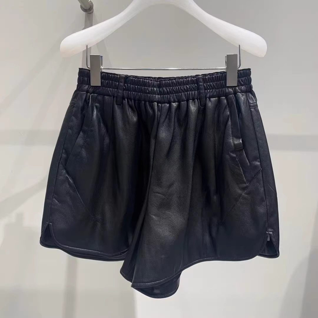 2I4Q115吊牌999大地素DAZZLE专柜正品2024冬女士蛋白皮立裁短裤