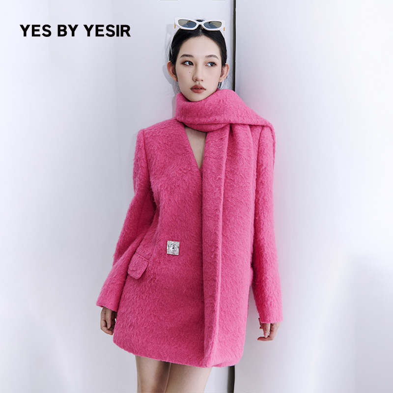 静奢两穿西服式短大衣