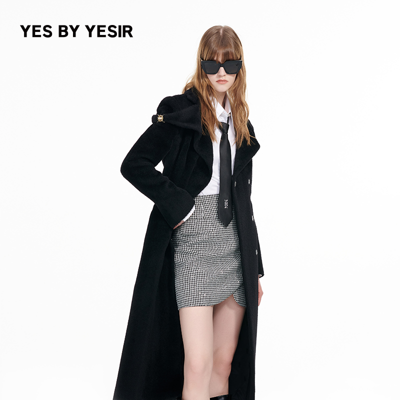 摩登锁扣解构领长大衣