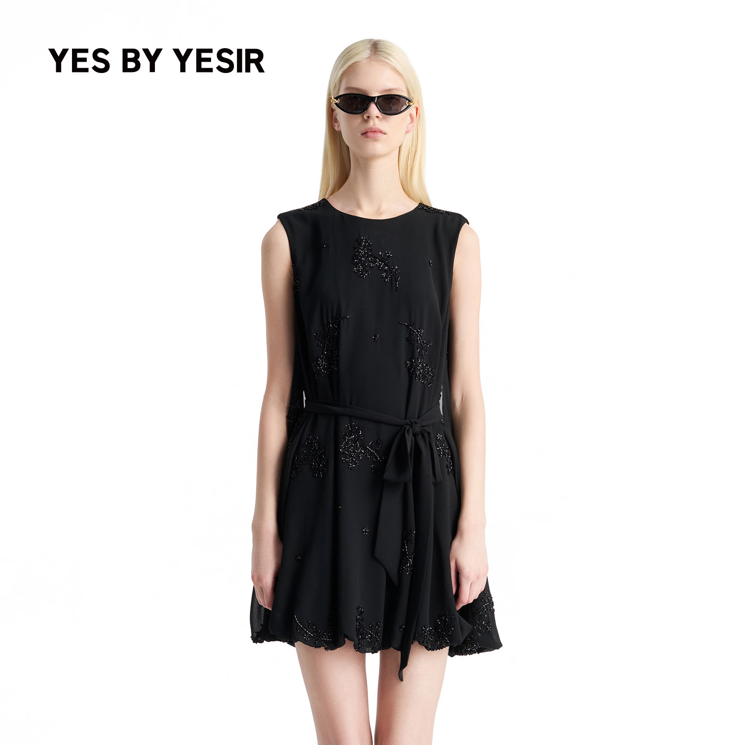 YESBYYESIR秋冬花苞系带连衣裙
