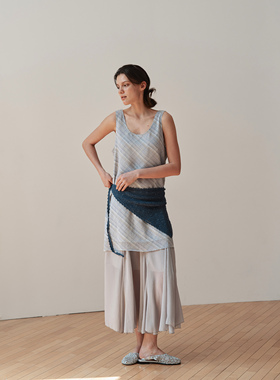 SETTE SEVEN·蓝色格子 宽松U领叠穿背心裙