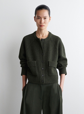 CS女装 标准版型美利奴羊毛针织衫深绿色2025秋季新品1293670001
