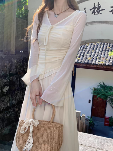 AXIAOQI【夏日风荷】夏季温柔风套装长袖T恤女上衣吊带半裙三件套