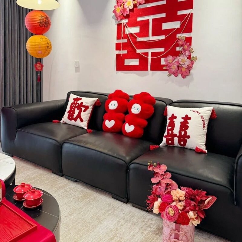 薇妮婚品结婚喜字抱枕压床娃娃一对客厅沙发靠垫靠枕婚房氛围摆件