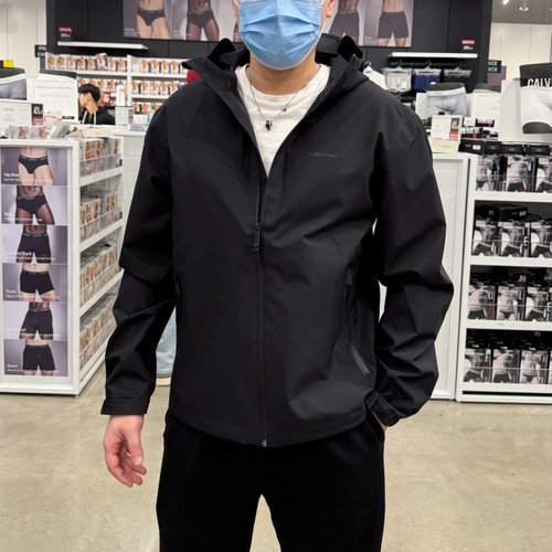 CK男士户外全身压胶硬壳冲锋衣