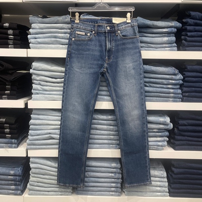 CK男士休闲水洗修身直筒牛仔裤