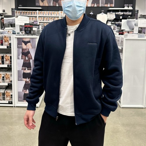 CK休闲简约棒球领加绒夹克外套