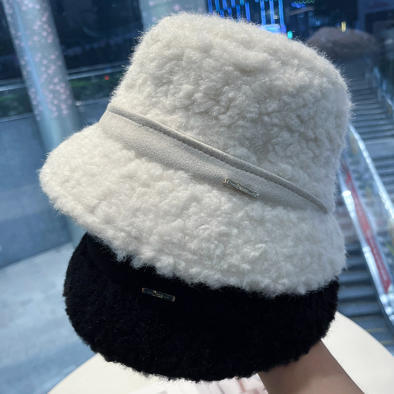 秋季毛绒盆帽百搭保暖显脸小